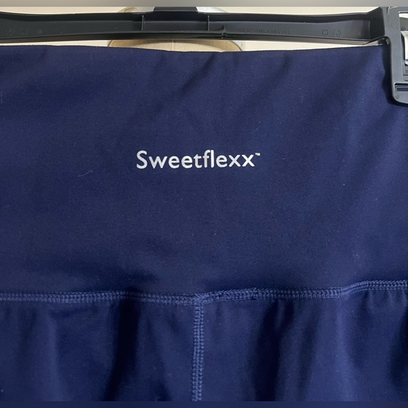 SweetFlexx Hi-Rise Resistance Activewear Blue Leggings with Side Pockets Size 12 - Picture 4 of 7